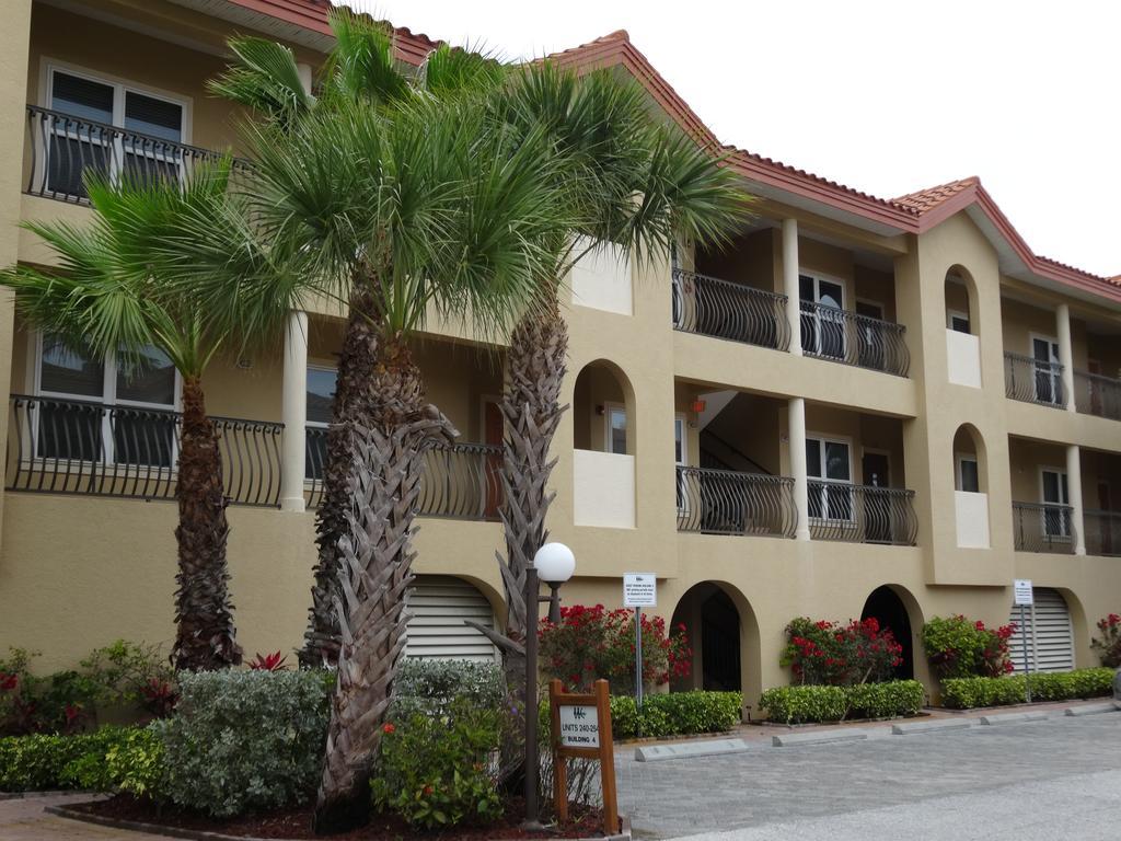 Queens Gate Resort Bradenton Beach Eksteriør billede